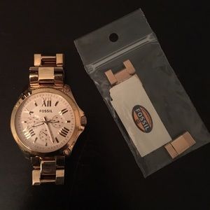 Fossil rose gold watch